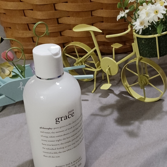 NEW!! PHILOSOPHY PURE GRACE 8oz - Picture 3 of 7